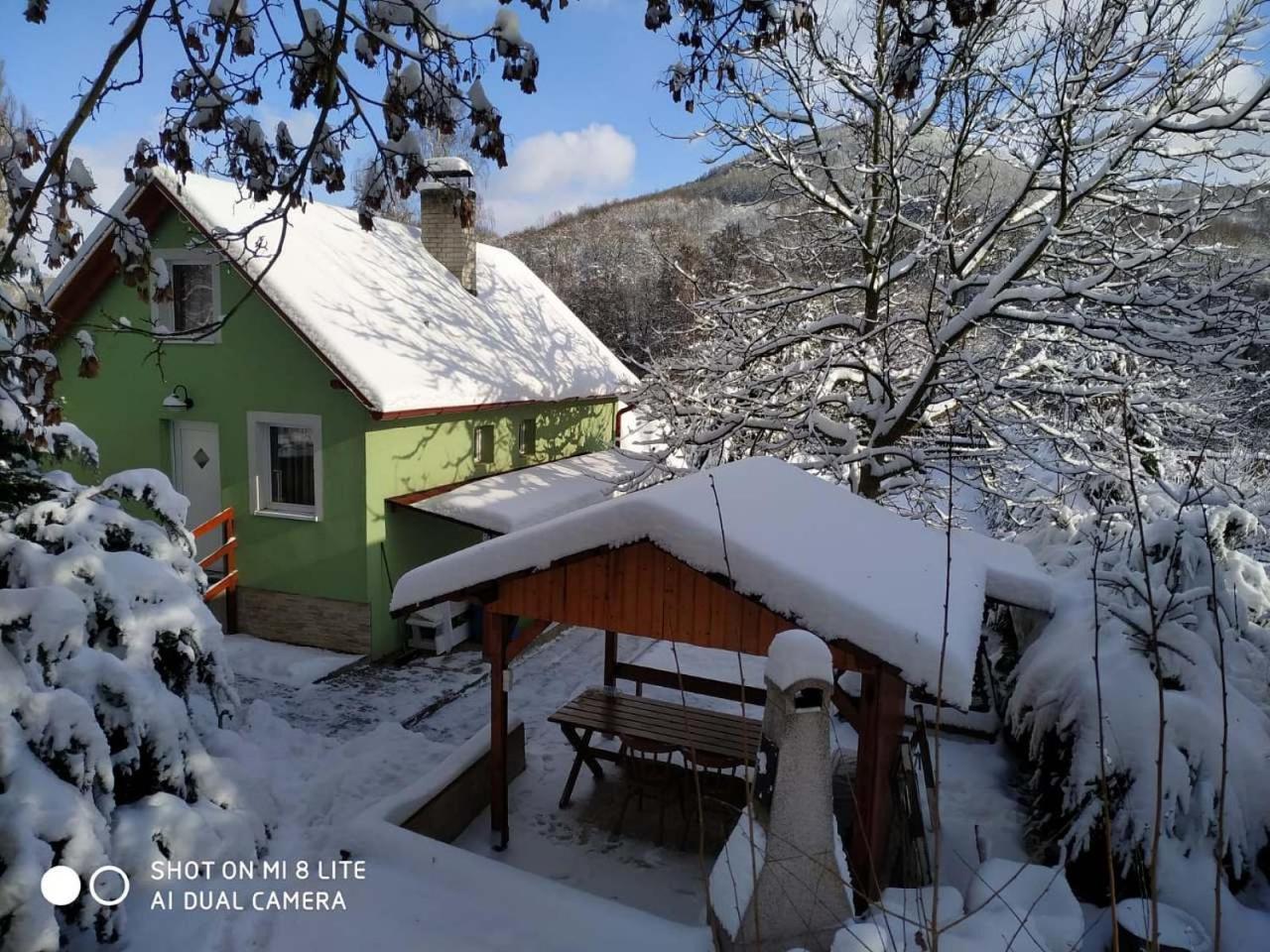 Chata Lazne Evzenie Klášterec nad Ohří Esterno foto