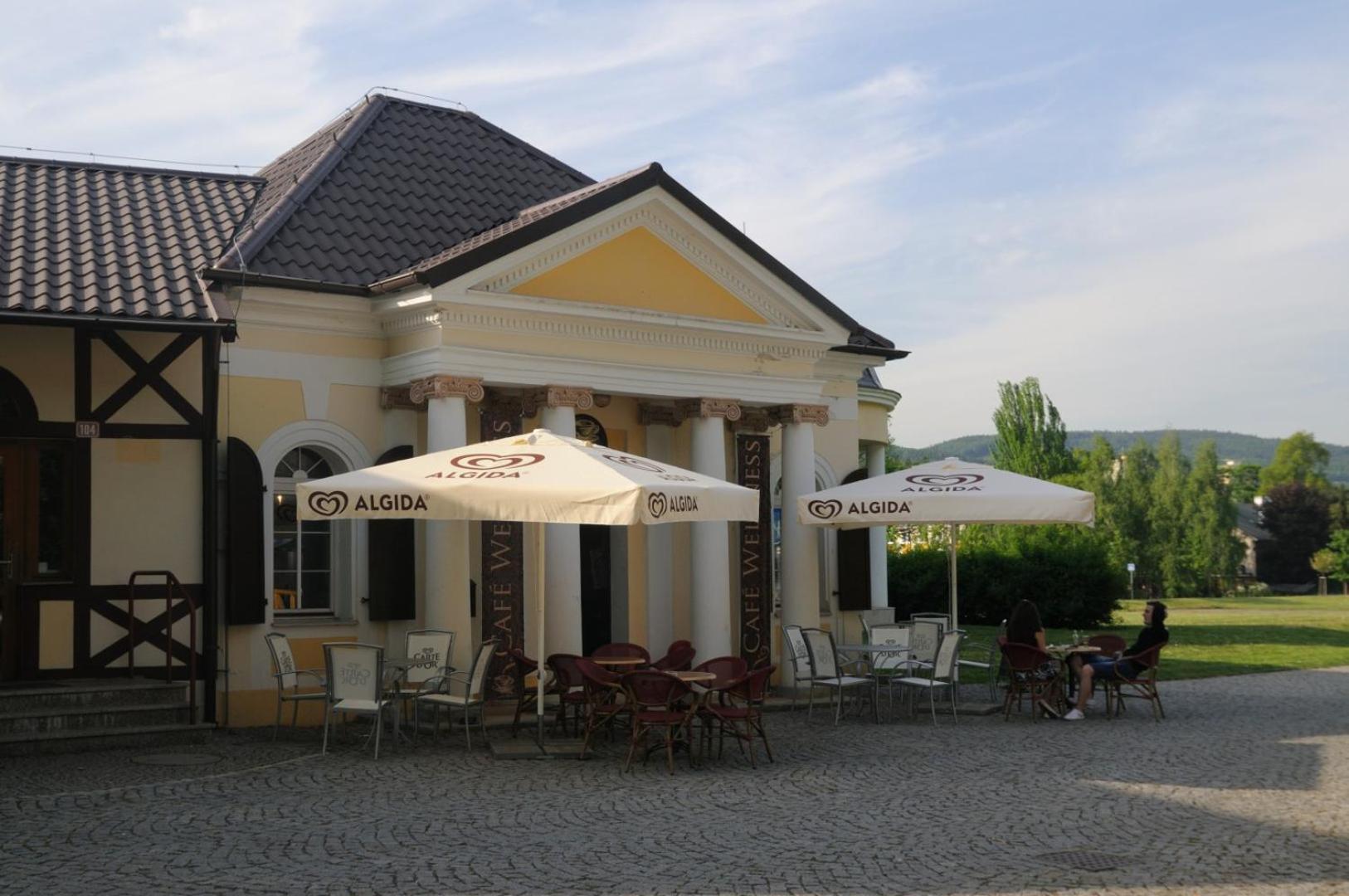 Chata Lazne Evzenie Klášterec nad Ohří Esterno foto