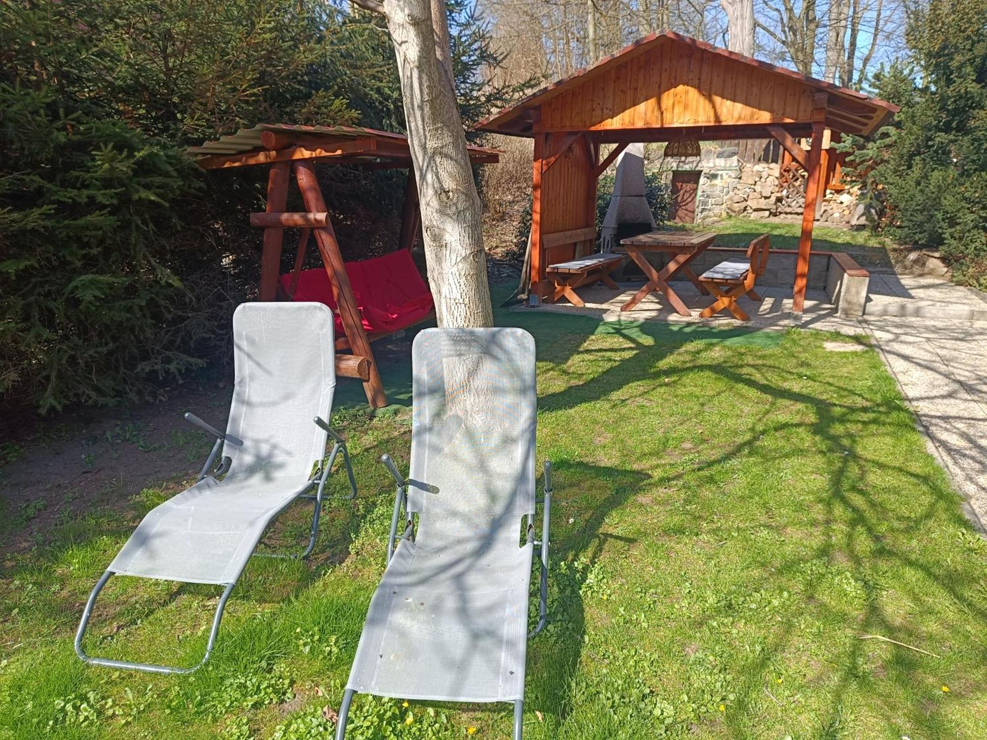 Chata Lazne Evzenie Klášterec nad Ohří Esterno foto